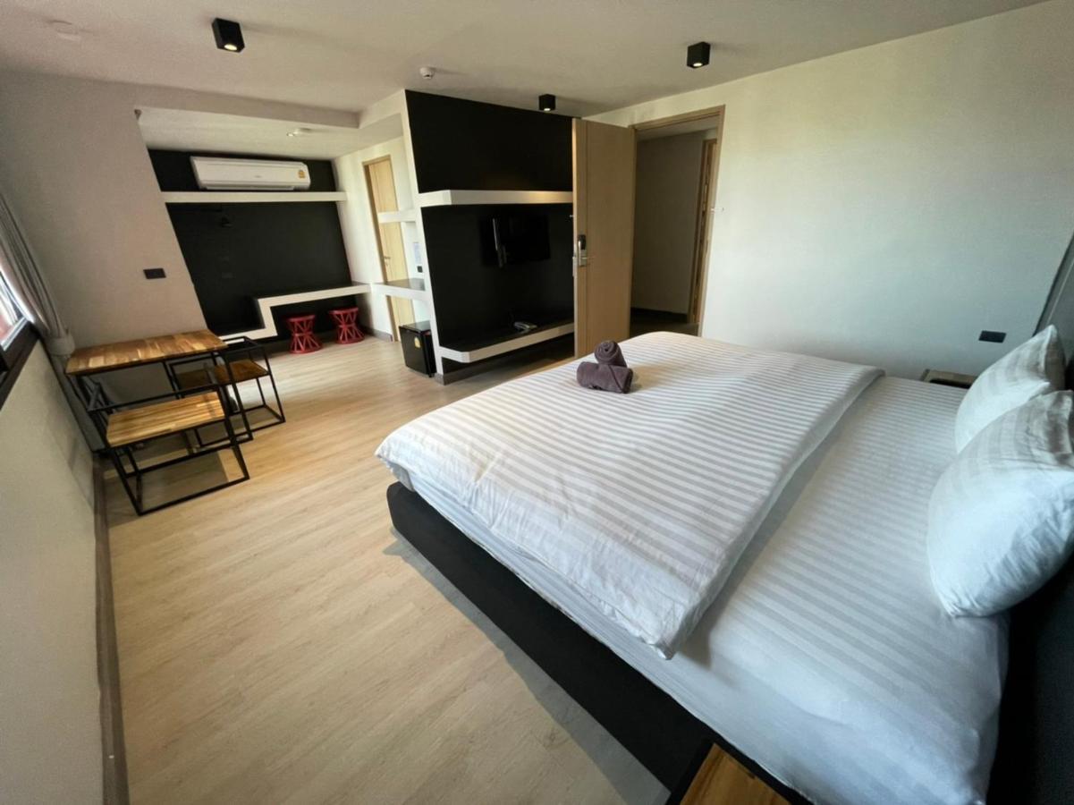 Prime Town - Posh & Port Hotel Phuket Ngoại thất bức ảnh